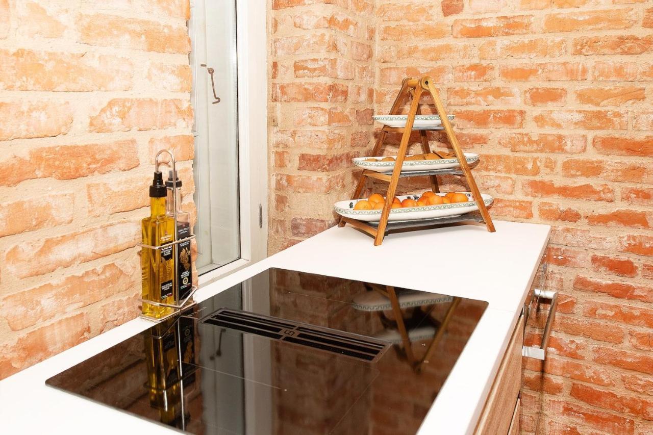 Old Town Luxury Apartment With Sauna 타르투 외부 사진